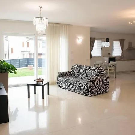 La Rocca House-openspace Apartment Caldiero
