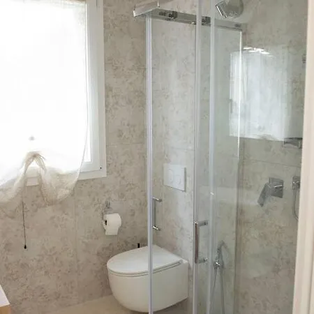 La Rocca House-openspace דירה *